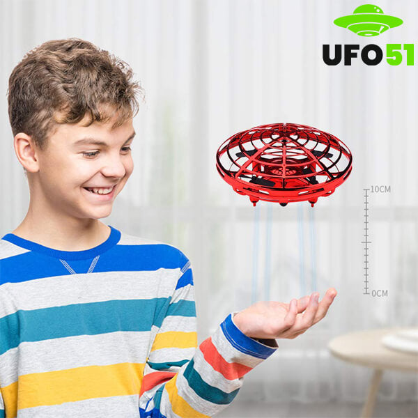 FUTURISTIČKI LETEĆI DRON UFO51™